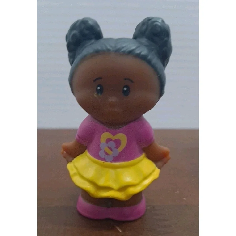 Fisher Price Little People African American Tessa Pink Shirt Yellow Skirt 2012